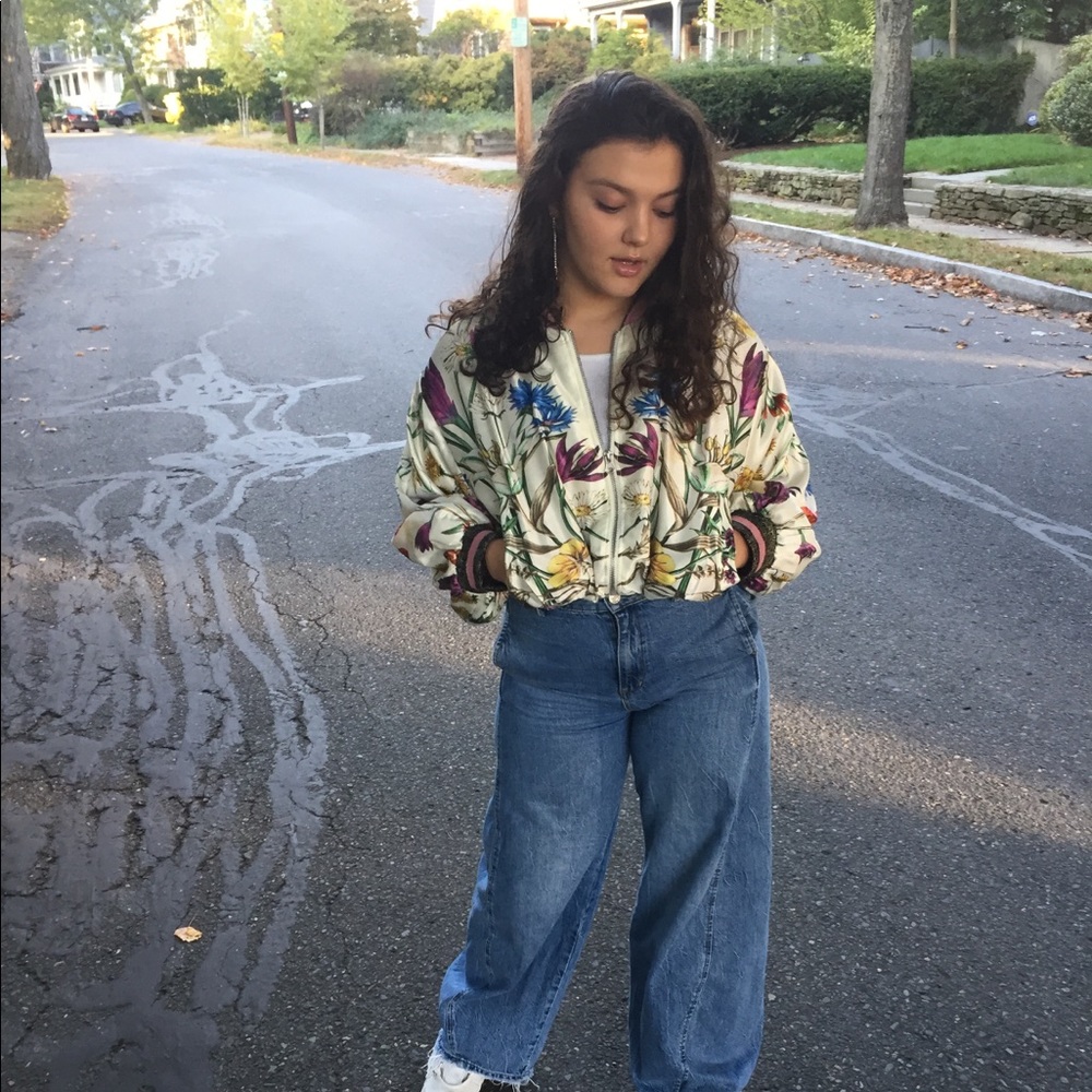 silky bomber jacket beautiful collar & flowers